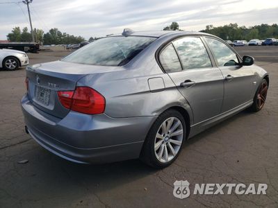 Trzecie zdjęcie samochodu z tyłu: 2011 BMW 328 XI SULEV VIN:WBAPK5C54BA656578 - miniatura
