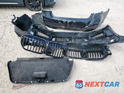 Zdjęcie 12 z 14 samochodu: 2022 BMW 750 XI VIN:WBA7U2C08NCJ65713 - miniatura