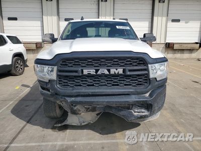 Piąte zdjęcie samochodu w środku: 2020 RAM 2500 TRADESMAN VIN:3C6UR5HJ5LG282435 - miniatura