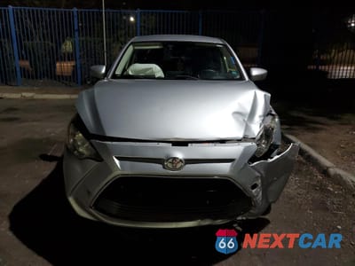 Piąte zdjęcie samochodu w środku: 2018 TOYOTA YARIS IA VIN:3MYDLBYV9JY301203 - miniatura
