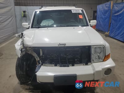 Piąte zdjęcie samochodu w środku: 2009 JEEP COMMANDER LIMITED VIN:1J8HG58P79C521606 - miniatura