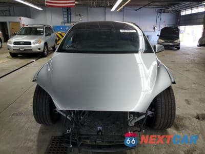 Piąte zdjęcie samochodu w środku: 2024 TESLA MODEL X VIN:7SAXCDE58RF456637 - miniatura