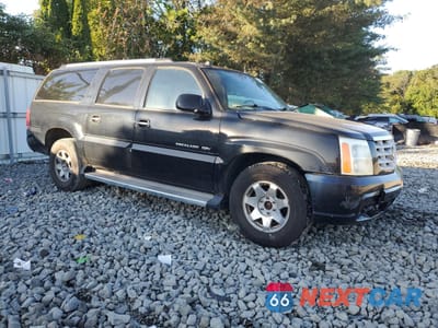 Czwarte zdjęcie samochodu z boku: 2005 CADILLAC ESCALADE ESV VIN:3GYFK66N05G198098 - miniatura