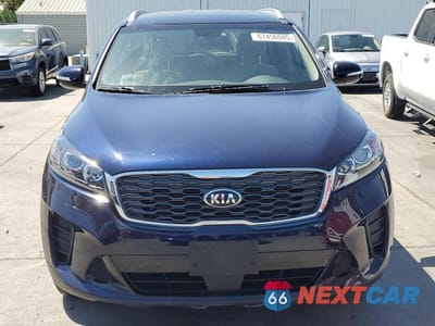 Piąte zdjęcie samochodu w środku: 2020 KIA SORENTO L VIN:5XYPG4A36LG708410 - miniatura