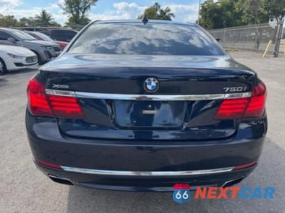 Zdjęcie 6 z 15 samochodu: 2015 BMW 750 XI VIN:WBAYB6C5XFD965910 - miniatura