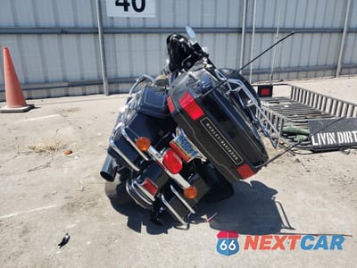 Czwarte zdjęcie samochodu z boku: 2005 HARLEY-DAVIDSON FLHTCUI VIN:1HD1FCW135Y661596 - miniatura