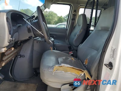 Zdjęcie 7 z 13 samochodu: 2003 FORD ECONOLINE E150 VAN VIN:1FTRE14W33HA36204 - miniatura