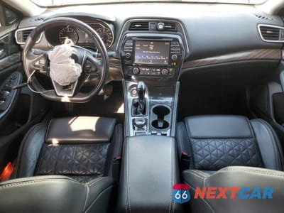 Zdjęcie 8 z 12 samochodu: 2016 NISSAN MAXIMA 3.5S VIN:1N4AA6AP3GC380966 - miniatura