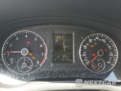 Zdjęcie 9 z 12 samochodu: 2015 VOLKSWAGEN PASSAT S VIN:1VWAS7A32FC046708 - miniatura