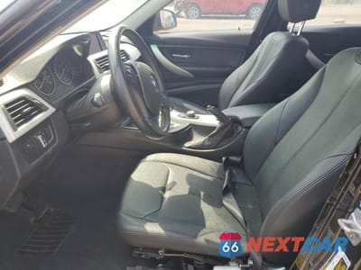 Zdjęcie 7 z 12 samochodu: 2018 BMW 320 I VIN:WBA8A9C58JK622781 - miniatura
