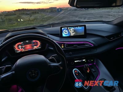 Zdjęcie 6 z 14 samochodu: 2017 BMW I8 VIN:WBY2Z2C36HV676546 - miniatura