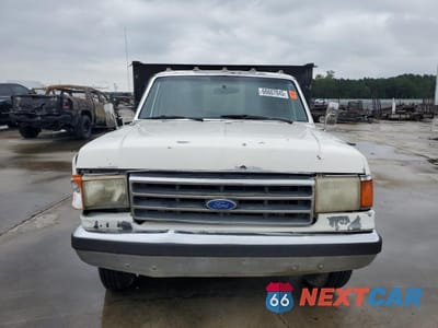 Piąte zdjęcie samochodu w środku: 1989 FORD F350 VIN:1FDKF37H9KNA28904 - miniatura