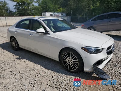 Czwarte zdjęcie samochodu z boku: 2024 MERCEDES-BENZ C 300 4MATIC VIN:W1KAF4HB1RR171595 - miniatura