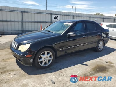 2003 MERCEDES-BENZ C 240 WDBRF61J83A507676 - główne zdjęcie licytacji z USA - miniatura