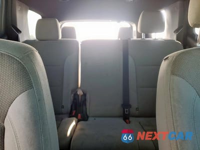 Zdjęcie 10 z 13 samochodu: 2022 CHEVROLET TRAVERSE LS VIN:1GNERFKW1NJ163040 - miniatura