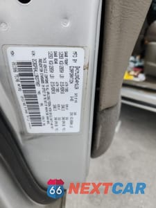 Zdjęcie 13 z 14 samochodu: 2003 CHRYSLER TOWN & COUNTRY LIMITED VIN:2C8GP64L13R377057 - miniatura