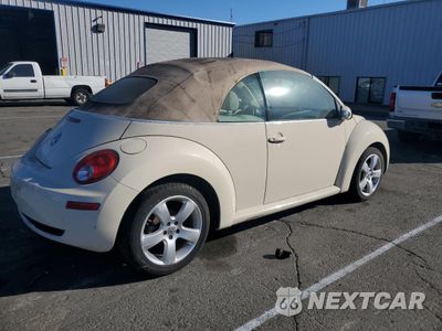 Trzecie zdjęcie samochodu z tyłu: 2006 VOLKSWAGEN NEW BEETLE CONVERTIBLE OPTION PACKAGE 2 VIN:3VWSG31Y36M314156 - miniatura