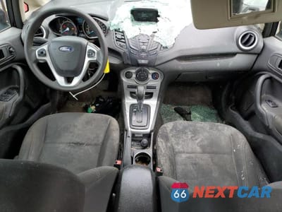 Zdjęcie 8 z 12 samochodu: 2019 FORD FIESTA SE VIN:3FADP4BJ2KM100794 - miniatura