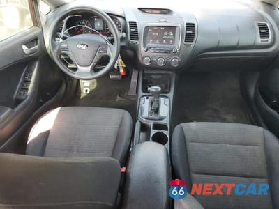 Zdjęcie 8 z 12 samochodu: 2018 KIA FORTE LX VIN:3KPFL4A79JE164022 - miniatura