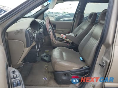 Zdjęcie 7 z 13 samochodu: 2004 CHEVROLET VENTURE VIN:1GNDX03EX4D168870 - miniatura