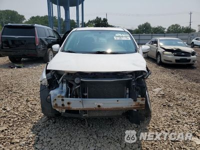 Piąte zdjęcie samochodu w środku: 2016 NISSAN VERSA S VIN:3N1CN7AP7GL913227 - miniatura