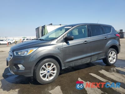 2019 FORD ESCAPE SE 1FMCU9GD1KUB31234 - główne zdjęcie licytacji z USA - miniatura
