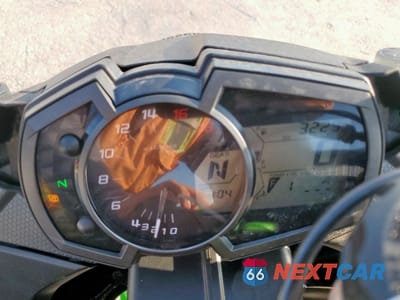 Zdjęcie 7 z 10 samochodu: 2022 KAWASAKI ZX636 K VIN:JKBZXJG17NA019739 - miniatura