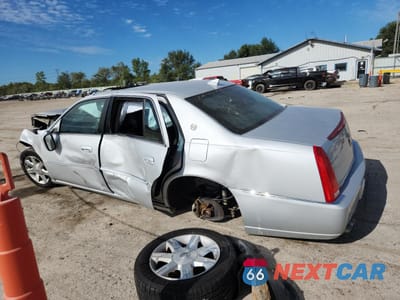 Drugie zdjęcie samochodu z przodu: 2011 CADILLAC DTS LUXURY COLLECTION VIN:1G6KD5E69BU147682 - miniatura