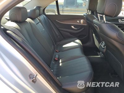 Zdjęcie 10 z 14 samochodu: 2018 MERCEDES-BENZ E 300 4MATIC VIN:WDDZF4KB1JA315547 - miniatura