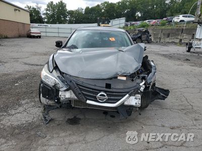 Piąte zdjęcie samochodu w środku: 2016 NISSAN ALTIMA 2.5 VIN:1N4AL3AP3GC216092 - miniatura