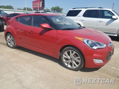 Czwarte zdjęcie samochodu z boku: 2017 HYUNDAI VELOSTER VIN:KMHTC6AD2HU307842 - miniatura