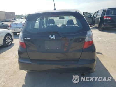 Zdjęcie 6 z 13 samochodu: 2010 HONDA FIT SPORT VIN:JHMGE8H40AS021988 - miniatura
