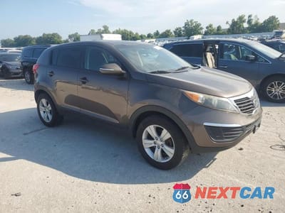 Czwarte zdjęcie samochodu z boku: 2012 KIA SPORTAGE LX VIN:KNDPB3A28C7338199 - miniatura