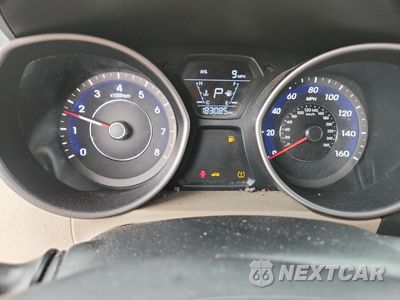 Zdjęcie 9 z 12 samochodu: 2014 HYUNDAI ELANTRA SE VIN:5NPDH4AE5EH457148 - miniatura