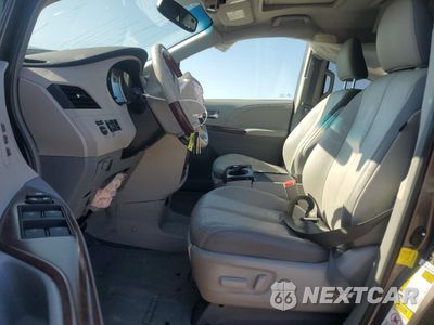 Zdjęcie 7 z 14 samochodu: 2012 TOYOTA SIENNA XLE VIN:5TDDK3DC9CS041732 - miniatura