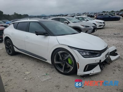 Czwarte zdjęcie samochodu z boku: 2023 KIA EV6 GT VIN:KNDC5DLE4P5106235 - miniatura