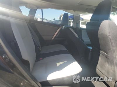 Zdjęcie 11 z 13 samochodu: 2018 TOYOTA RAV4 HV LE VIN:JTMRJREV1JD197560 - miniatura