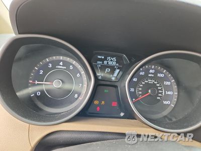 Zdjęcie 9 z 13 samochodu: 2013 HYUNDAI ELANTRA GLS VIN:5NPDH4AE4DH372767 - miniatura