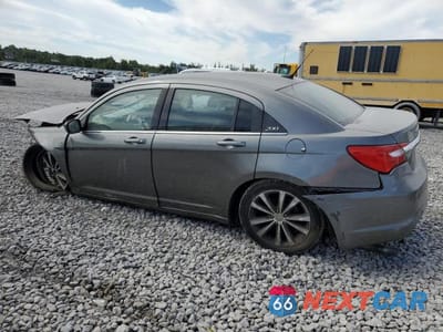 Drugie zdjęcie samochodu z przodu: 2013 CHRYSLER 200 LIMITED VIN:1C3CCBCG7DN599775 - miniatura