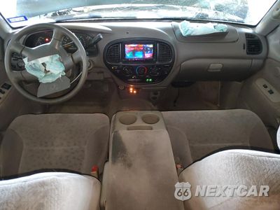 Zdjęcie 8 z 12 samochodu: 2001 TOYOTA TUNDRA ACCESS CAB LIMITED VIN:5TBBT48151S162699 - miniatura