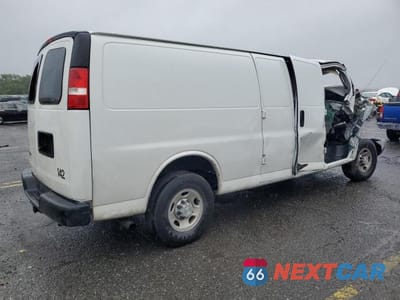 Trzecie zdjęcie samochodu z tyłu: 2019 CHEVROLET EXPRESS G2500 VIN:1GCWGBFG7K1240018 - miniatura