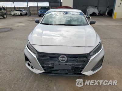 Piąte zdjęcie samochodu w środku: 2024 NISSAN ALTIMA S VIN:1N4BL4BV3RN327725 - miniatura
