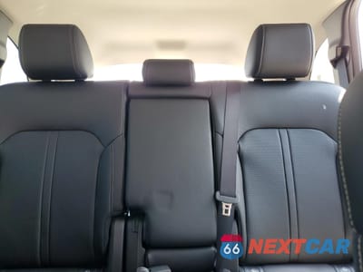 Zdjęcie 10 z 14 samochodu: 2025 MAZDA CX-70 PREMIUM VIN:JM3KJDHA6S1100621 - miniatura