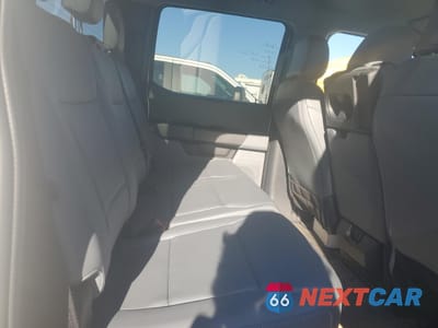 Zdjęcie 10 z 12 samochodu: 2023 FORD F550 SUPER DUTY VIN:1FD0W5HT8PEC31960 - miniatura
