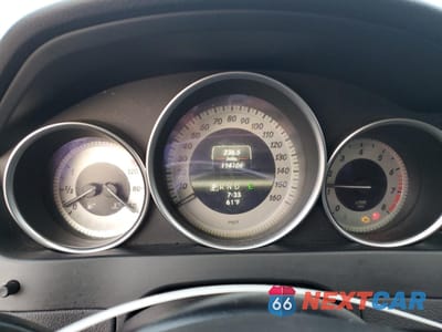 Zdjęcie 9 z 12 samochodu: 2013 MERCEDES-BENZ C 250 VIN:WDDGF4HB5DA763325 - miniatura