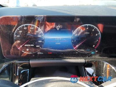 Zdjęcie 9 z 15 samochodu: 2024 MERCEDES-BENZ GLA 35 AMG VIN:W1N4N5BB6RJ607874 - miniatura