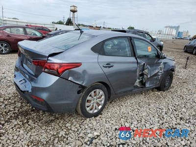 Trzecie zdjęcie samochodu z tyłu: 2019 HYUNDAI ACCENT SE VIN:3KPC24A3XKE041060 - miniatura