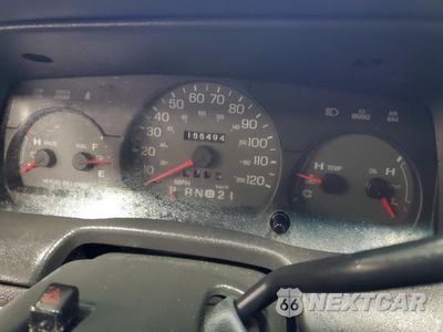 Zdjęcie 9 z 12 samochodu: 2002 MERCURY GRAND MARQUIS LS VIN:2MEFM75W72X617550 - miniatura