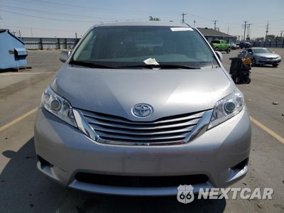 Piąte zdjęcie samochodu w środku: 2017 TOYOTA SIENNA LE VIN:5TDKZ3DC9HS892083 - miniatura