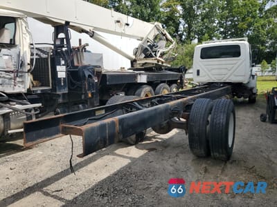Czwarte zdjęcie samochodu z boku: 2018 INTERNATIONAL 4400 TRUCK CAB AND CHASSIS VIN:1HTMK5TL1JH494081 - miniatura